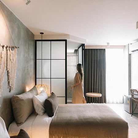 Glory Wabi Sabi Hotel 清迈古城荣耀侘寂酒店 Chiang Mai Esterno foto