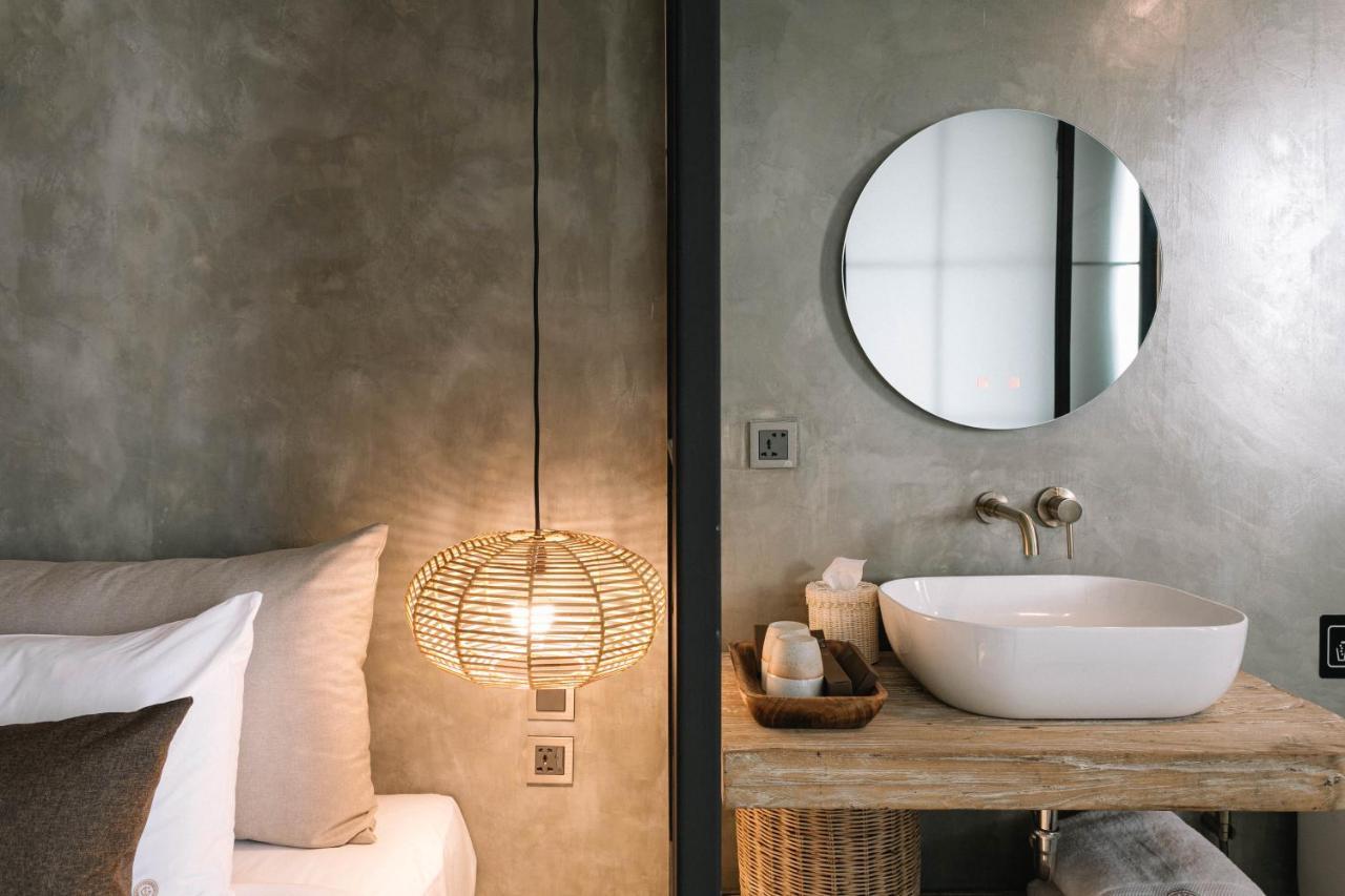 Glory Wabi Sabi Hotel 清迈古城荣耀侘寂酒店 Chiang Mai Esterno foto