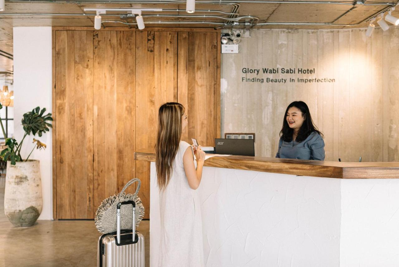 Glory Wabi Sabi Hotel 清迈古城荣耀侘寂酒店 Chiang Mai Esterno foto